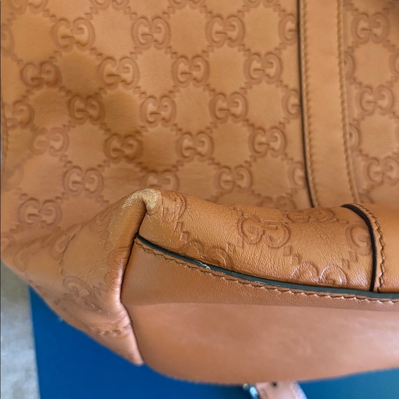 Gucci Tan Leather Logo Tote - Picture 7 of 16